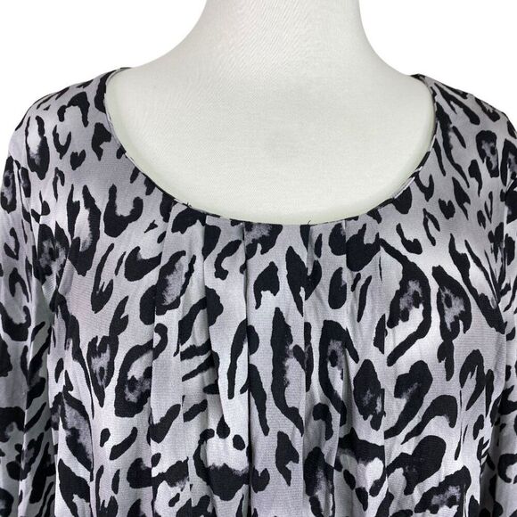 Jones New York Animal Print Blouse Size Medium - Picture 2 of 5